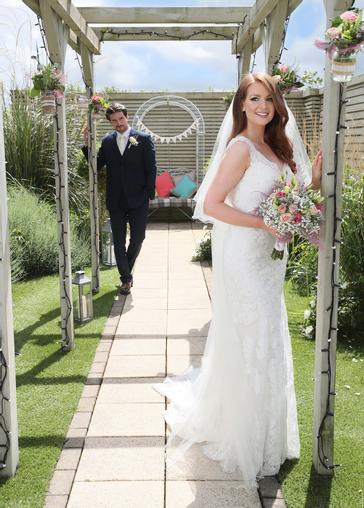 CityNorth Hotel and Conference Centre | Meath | Wedding Couple Outside CityNorth Hotel